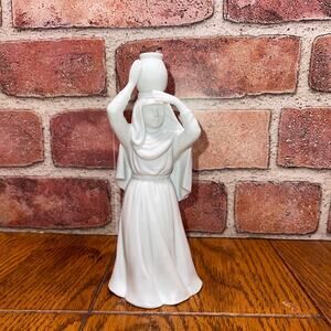Avon Woman With Water Jug Nativity Collectible Porcelain Figurine